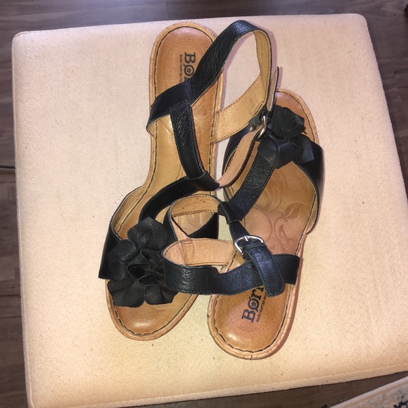 ⚡️BORN Platform T-Strap Wedge Sandal Open Toe Heel Black Flower Fun Shoe Size 10 - Picture 10 of 12